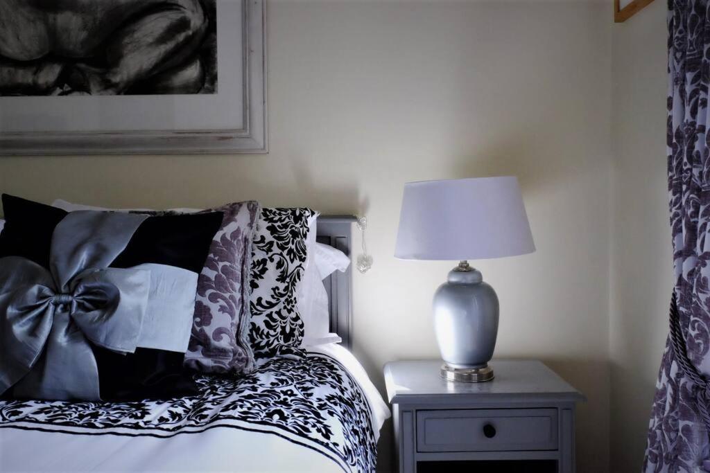 Loch Lomond Unique Selfcontained Bed+Bathroom الإكسندرية المظهر الخارجي الصورة